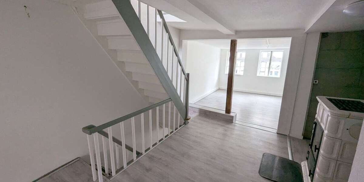Etagenwohnung Braunschweig - 4 Zimmer, 145 m&sup2;, 1.100&euro; | Angebot:27133464