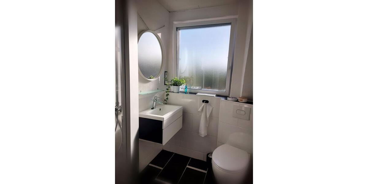 Etagenwohnung Rühen - 4 Zimmer, 75 m&sup2;, 1.050&euro; | Angebot:25519810