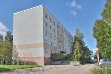 Wohnung zum Mieten in Halle 398,50 € 56.86 m²