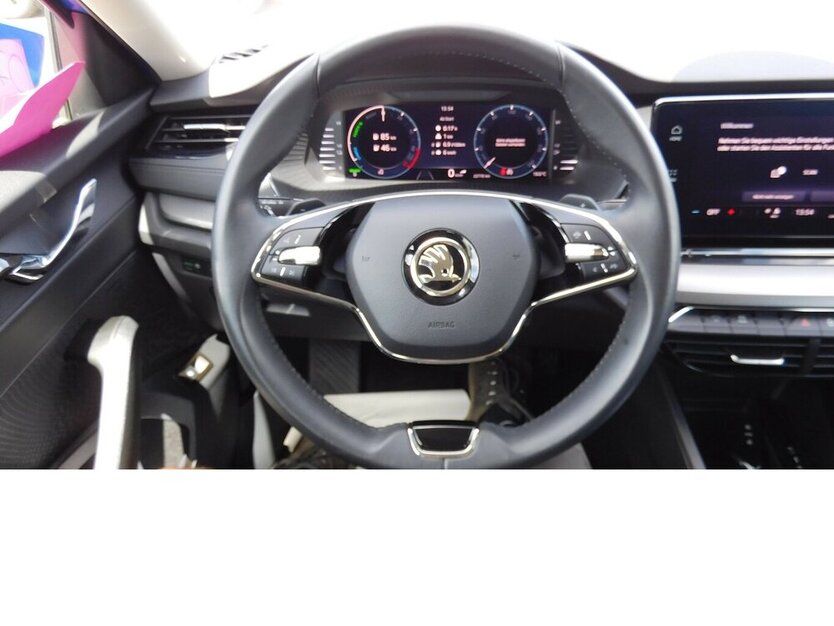 Octavia 1.4 Ambition Kombi Hybrid DSG Navi Klima