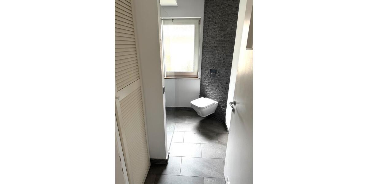 Doppelhaushälfte Helmstedt - 6 Zimmer, 200 m&sup2;, 1.600&euro; | Angebot:25049139