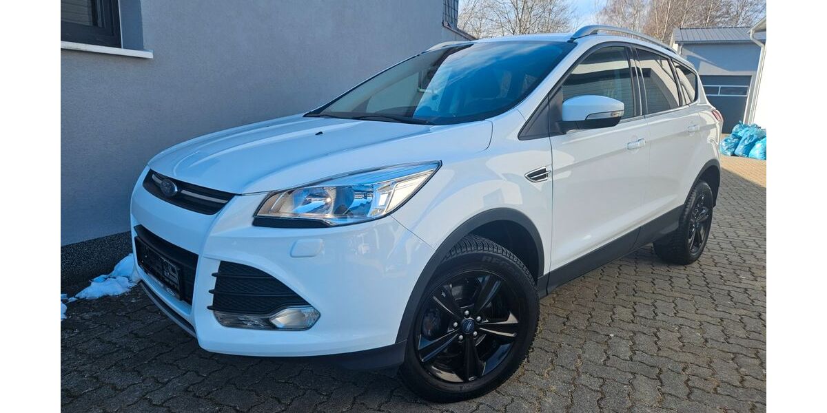 Ford Kuga 125.000 km 8.999 &euro; Gifhorn 38518
