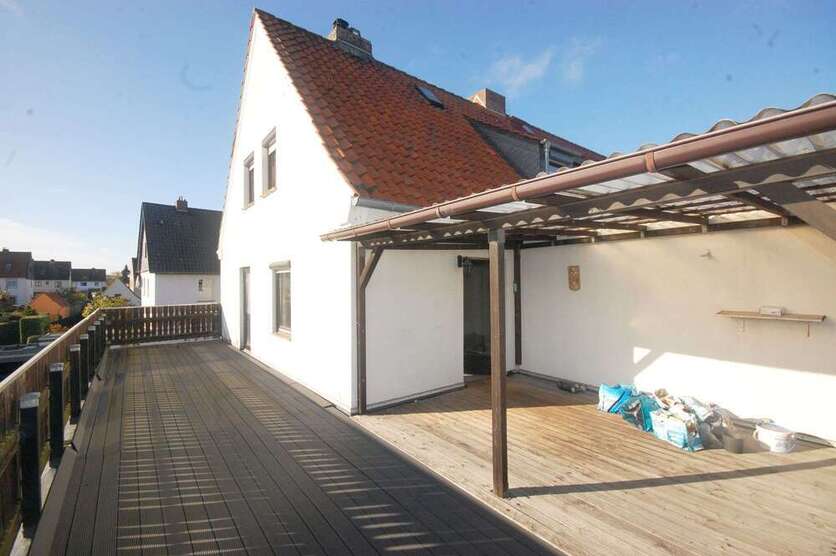 Wohnung zum Kaufen in Wolfsburg 120.000 € 106.8 m²