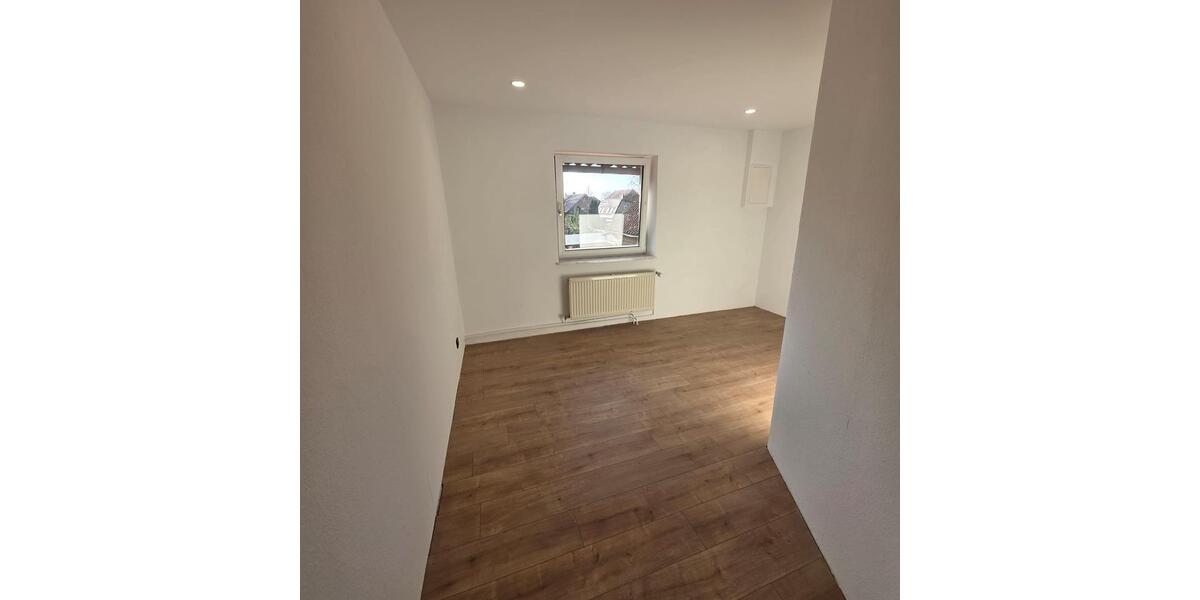 Doppelhaushälfte Gifhorn - 1 Zimmer, 92 m&sup2;, 830&euro; | Angebot:25324081