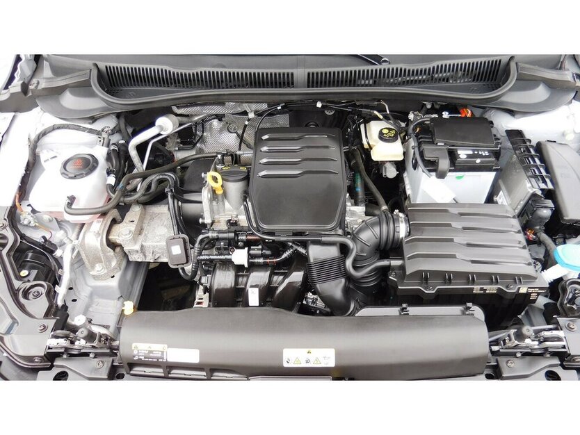 VW Polo 1.0 Life MPI BMT 4Trg Klima Navi LED 21.000 km 14.990 € Vordorf 38533