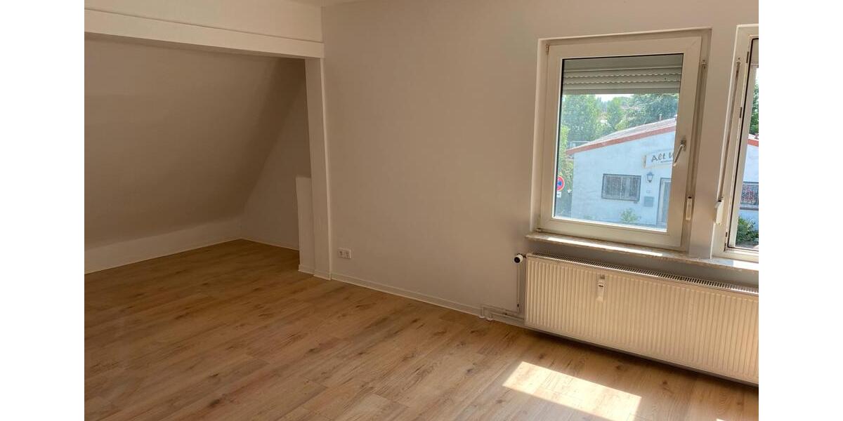 Dachgeschoßwohnung Wolfsburg Detmerode - 2.5 Zimmer, 60 m&sup2;, 600&euro; | Angebot:25646575