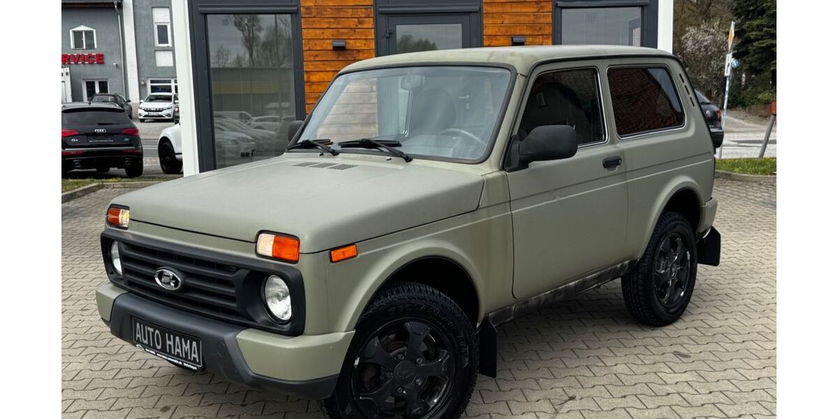 Lada Taiga 64.990 km 8.990 € Weferlingen 39356