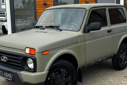 Lada Taiga 64.990 km 9.990 € Weferlingen 39356