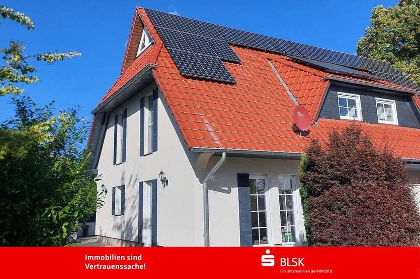 Haus zum Kaufen in Wolfsburg 420.000 € 121.2 m²