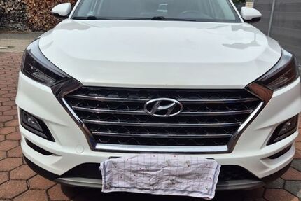 Hyundai TUCSON 97.580 km 17.500 &euro; Meine 38527