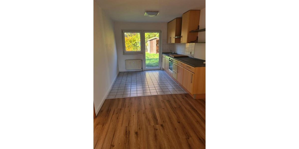 Freundliche 3- Zi.- Whg. im Grünen, eigener Garten 3 zimmer