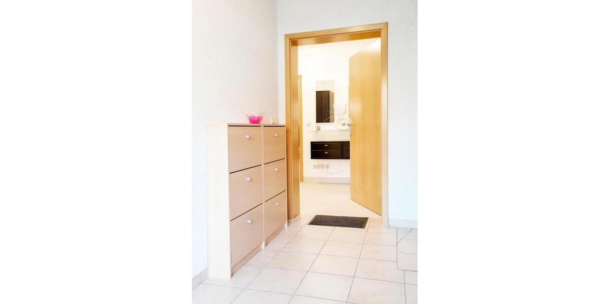 Erdgeschoßwohnung Wolfsburg Almke - 3 Zimmer, 100 m&sup2;, 1.100&euro; | Angebot:26058547