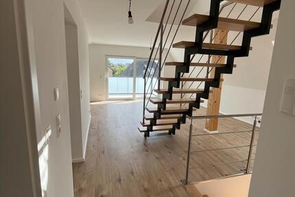 Wohnung Schwülper - 3 Zimmer, 120 m&sup2;, 1.200&euro; | Angebot:26327337