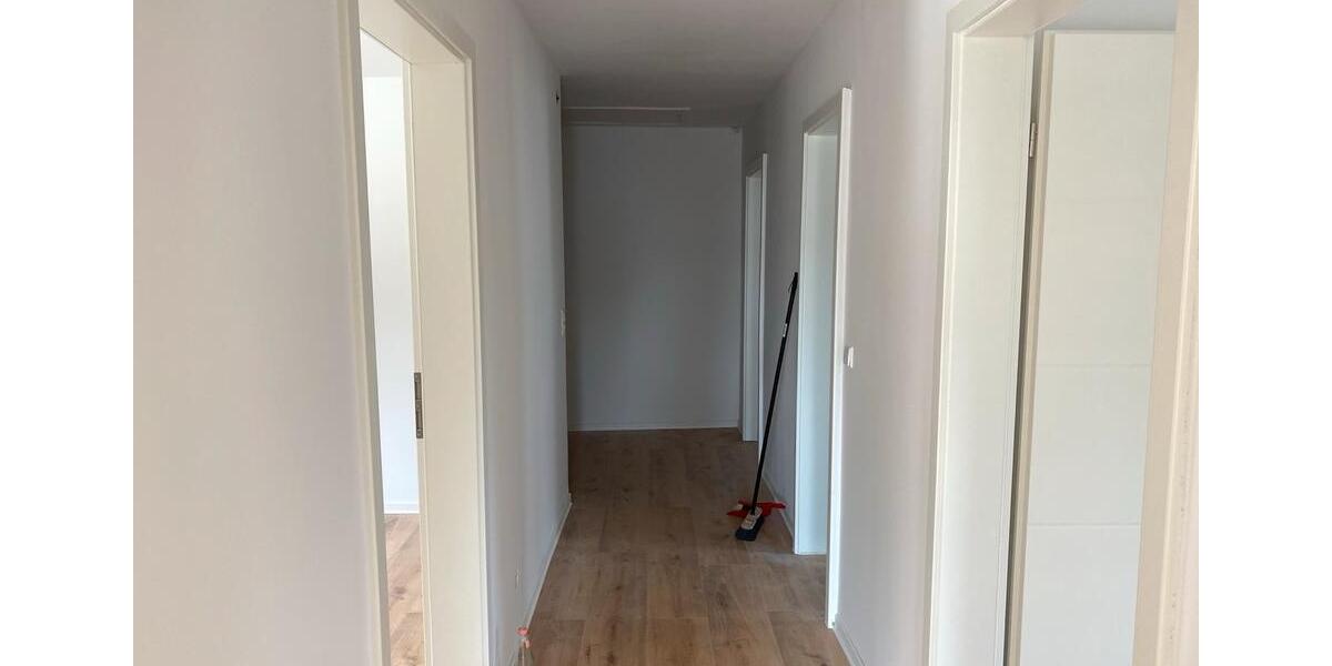 Dachgeschoßwohnung Wolfsburg Detmerode - 2.5 Zimmer, 60 m&sup2;, 600&euro; | Angebot:25646575