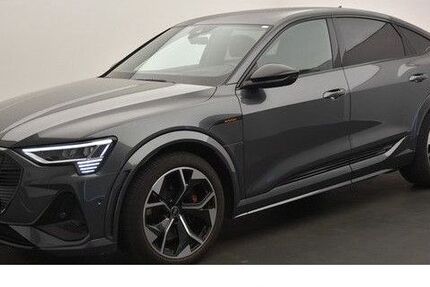 Audi e-tron 64.000 km 52.690 € Wolfsburg 38440
