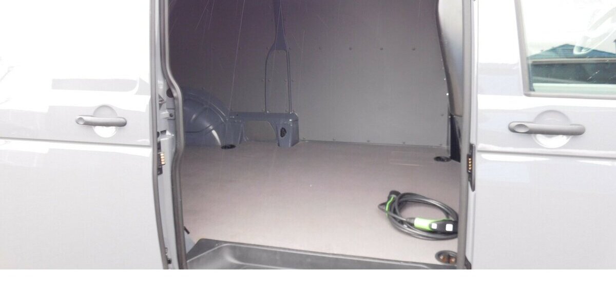 VW T6.1 Transporter Abt e- Lang Elektro Klima Radio 22.500 km 14.990 &euro; Vordorf 38533