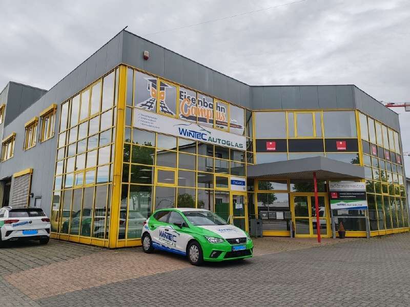 Büro in Wolfsburg 2.985 € 396 m²