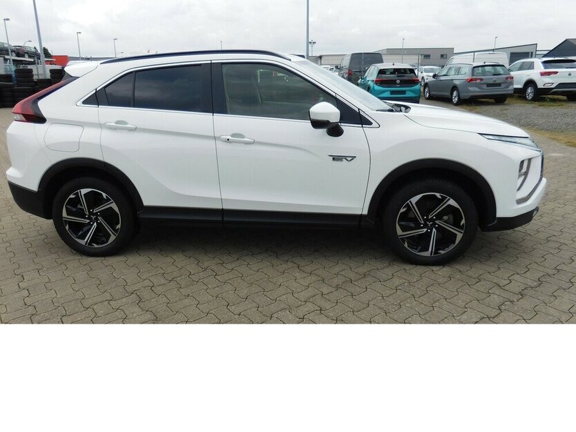 Eclipse Cross PLUG-IN Benzin/Elektro HYBRID Navi