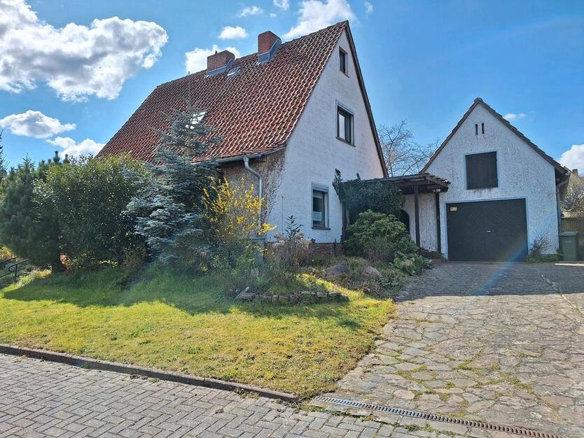 Einfamilienhaus mit Obstgarten in Hehlingen