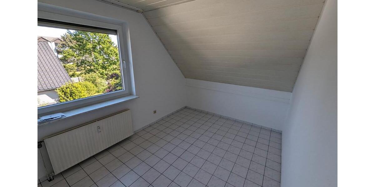 Dachgeschoßwohnung Gifhorn - 4 Zimmer, 93 m&sup2;, 725&euro; | Angebot:26705882