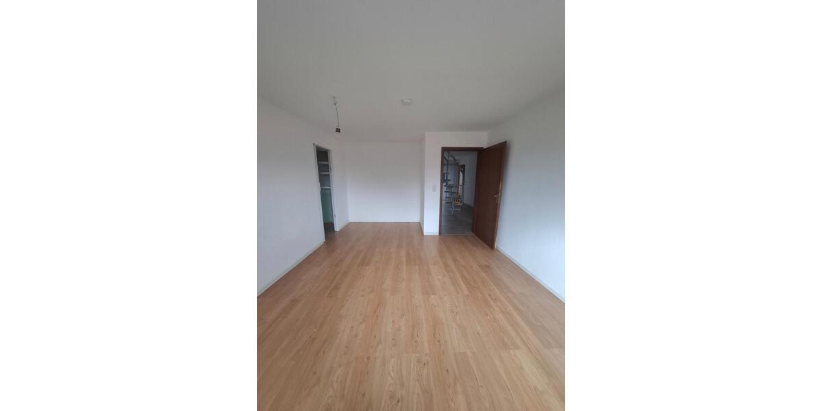 Dachgeschoßwohnung Barwedel - 3 Zimmer, 95 m&sup2;, 795&euro; | Angebot:26610278