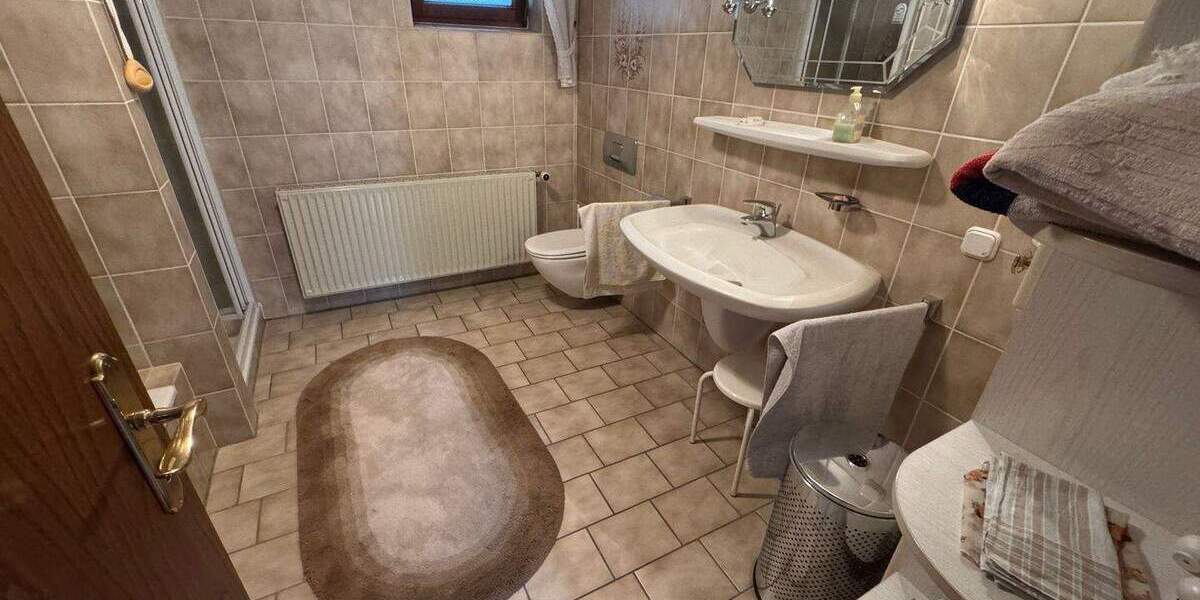 Mehrfamilienhaus, Wohnhaus Braunschweig Veltenhof - 6 Zimmer, 300 m&sup2;, 498.000&euro; | Angebot:25776123