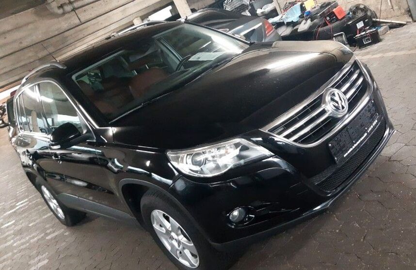 VW Tiguan 155.530 km 10.490 € Braunschweig 38100