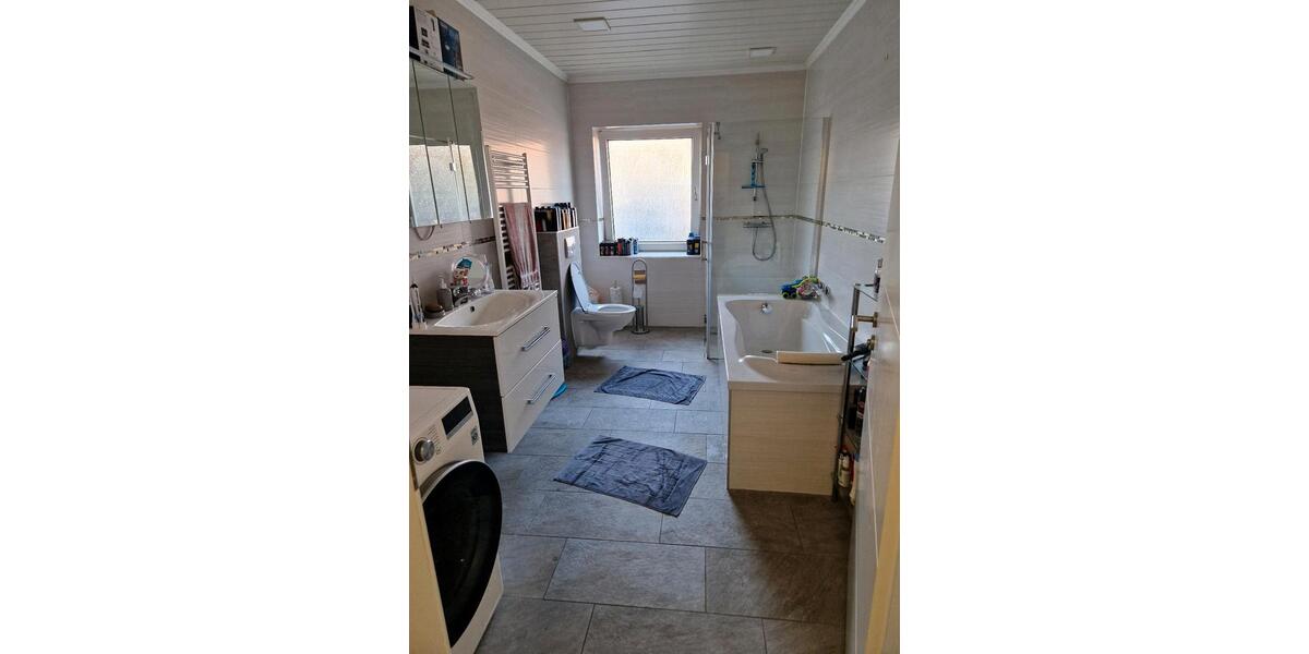 Erdgeschoßwohnung Weyhausen - 3 Zimmer, 104 m&sup2;, 185.000&euro; | Angebot:26089851