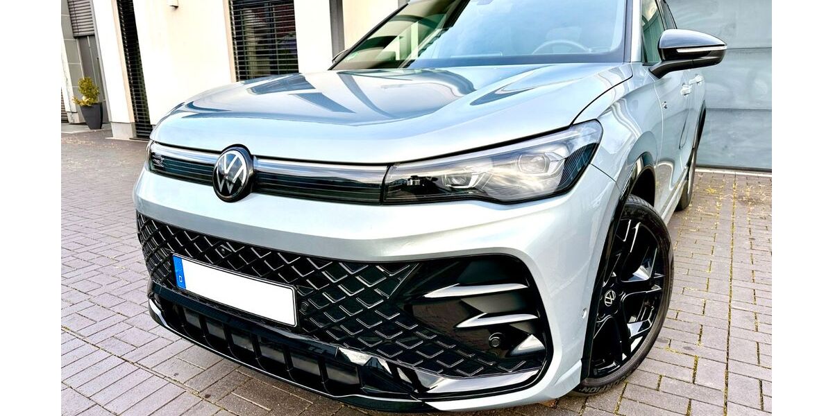 VW Tiguan 16.500 km 42.600 € Wolfsburg 38442