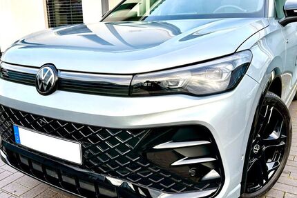 VW Tiguan 16.500 km 42.900 € Wolfsburg 38442