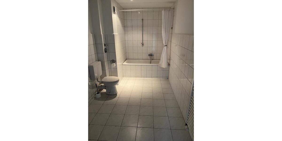 Dachgeschoßwohnung Wolfsburg Ehmen - 4 Zimmer, 116 m&sup2;, 900&euro; | Angebot:25989545