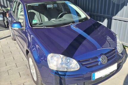 VW Golf 217.000 km 2.599 &euro; Braunschweig 38126