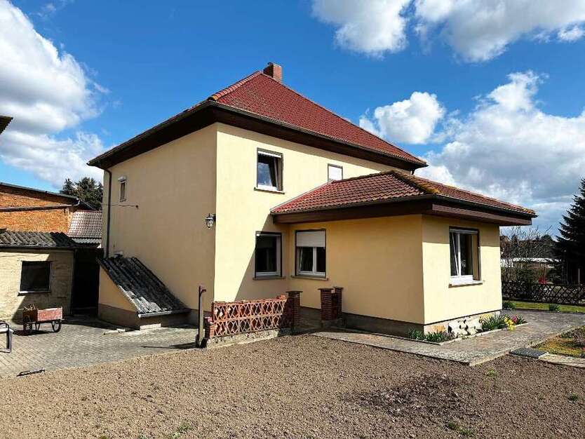 Haus zum Kaufen in Völpke 120.000 € 145 m²