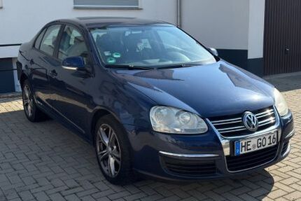 VW Jetta 208.199 km 2.400 &euro; Braunschweig 38100