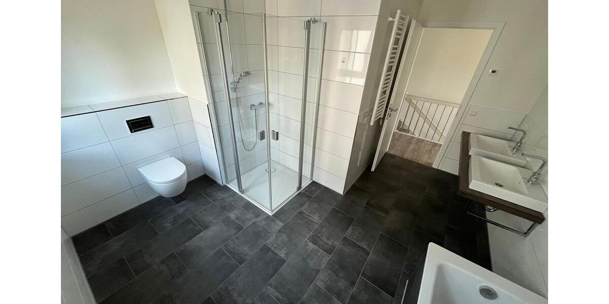 Etagenwohnung Wolfsburg - 4 Zimmer, 123 m&sup2;, 1.541&euro; | Angebot:26441394