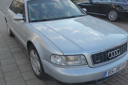 Audi A8 246.000 km 12.500 € Braunschweig 38124