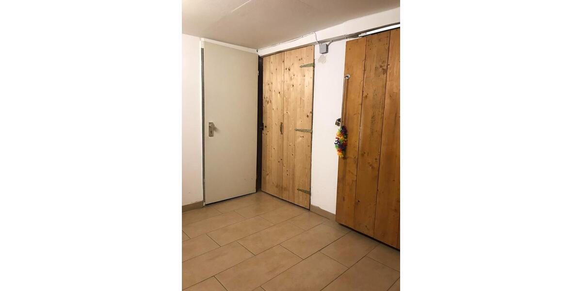 EBK, modern sehr schön renoviert, EG, von privat 3 zimmer