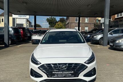 Hyundai i30 58.037 km 16.490 € Braunschweig 38114