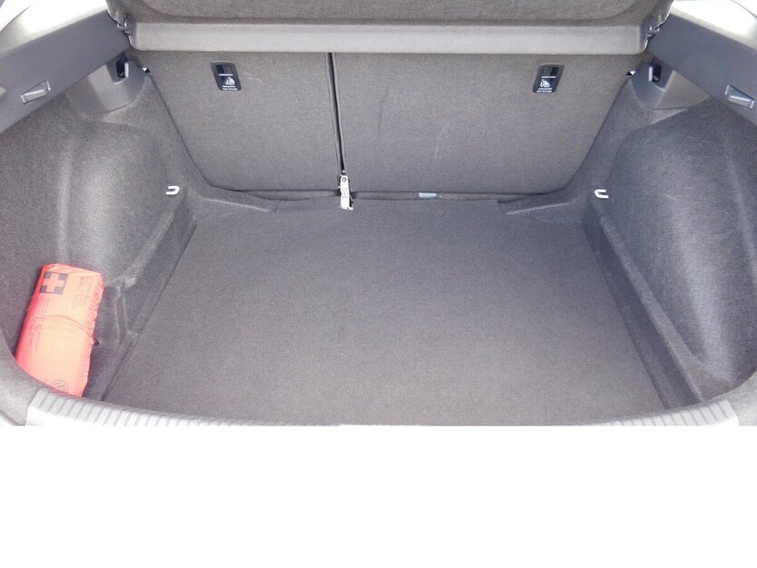 VW Taigo 1.0 TSI BMT Klima LED Navi 27.600 km 16.690 € Vordorf 38533