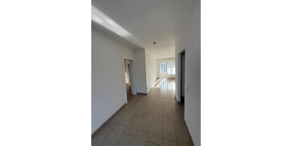 Etagenwohnung Wolfsburg Detmerode - 3.5 Zimmer, 84 m&sup2;, 199.500&euro; | Angebot:27094300
