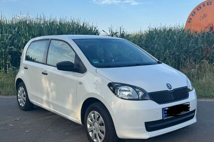 Skoda Citigo 148.000 km 5.299 &euro; Osloß 38557