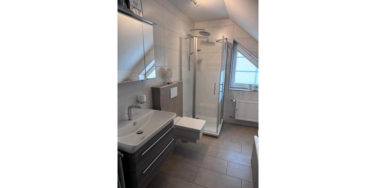 Dachgeschoßwohnung Rühen - 3 Zimmer, 71 m&sup2;, 956&euro; | Angebot:24827576