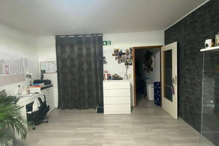 BEREITS VERMIETET aber ALTERNATIVEN ! - Apartment Stadtmitte + Küche + Balkon