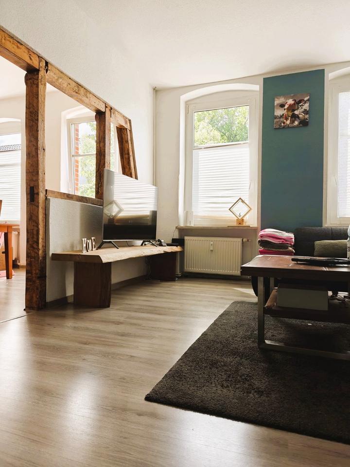 Traumhafte 5-Zimmer-Wohnung mit Garten und Pkw-Stellplätzen