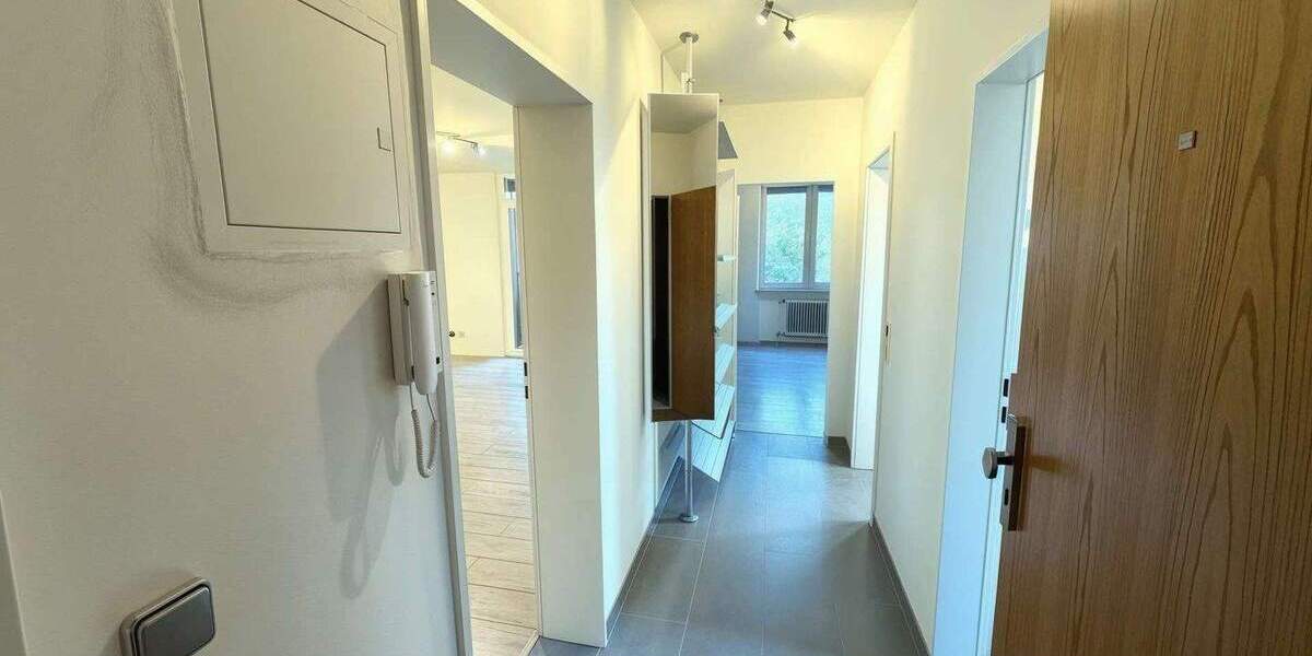 Sorglos wohnen: Moderne Wohnung mit neuem Bad, hochwertiger Küche, Aufzug & Parkplatz 2 zimmer