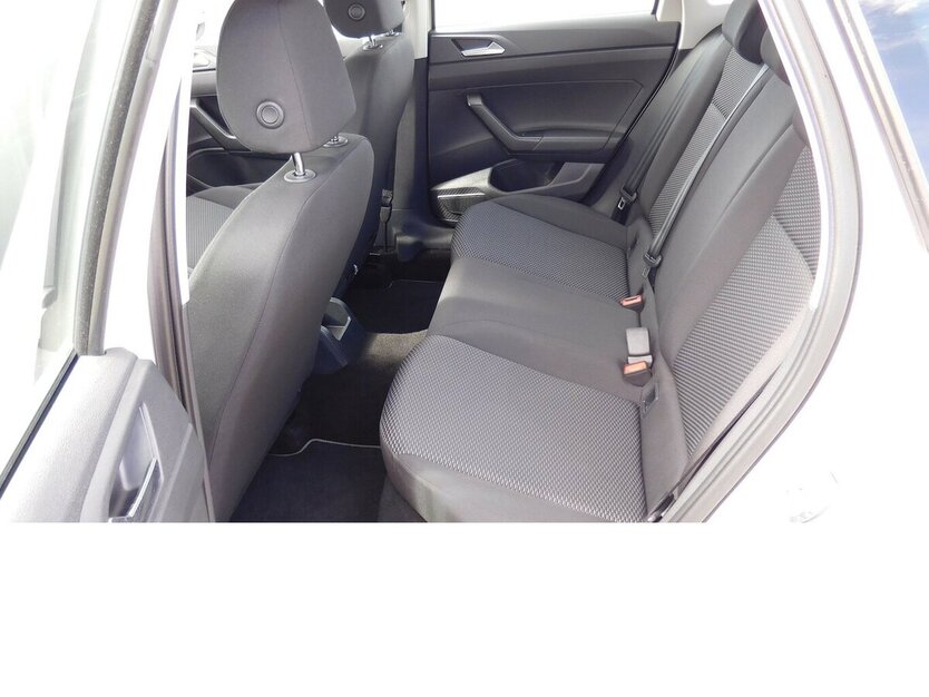 VW Taigo 1.0 TSI BMT Klima LED Navi 27.600 km 16.690 € Vordorf 38533