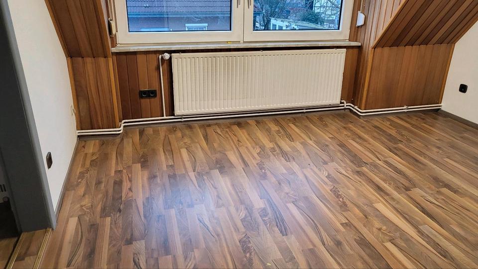 Einfamilienhaus Hillerse - 8 Zimmer, 220 m&sup2;, 1.500&euro; | Angebot:26358986