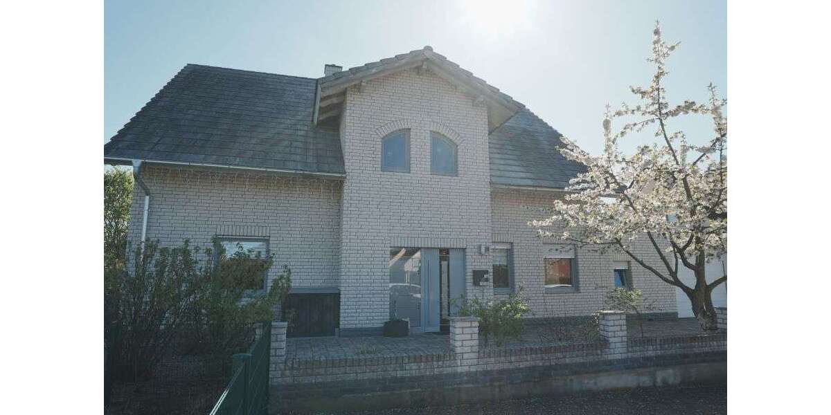 Einfamilienhaus Wolfsburg Alt-Wolfsburg - 11 Zimmer, 176 m&sup2;, 499.000&euro; | Angebot:27354554