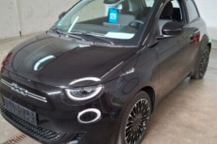 Fiat 500e 16.000 km 19.690 &euro; Helmstedt 38350