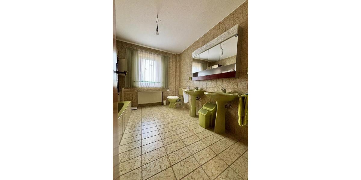 Geräumiges Einfamilienhaus mit großem Grundstück in Mechtshausen 10 zimmer